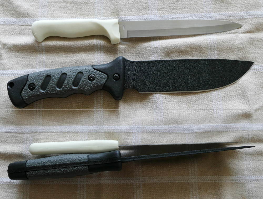 Two blended photos of a standard kitchen knife and a largish outdoor knife