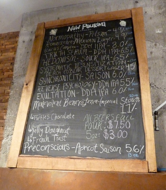 Chock board with the (extensive) August 18th 2018 list of beers available